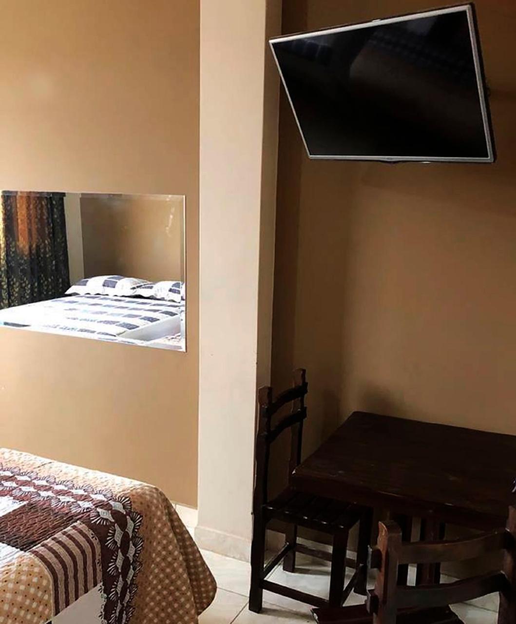 Hospedaje Luna Llena San Vicente de Canete Ngoại thất bức ảnh