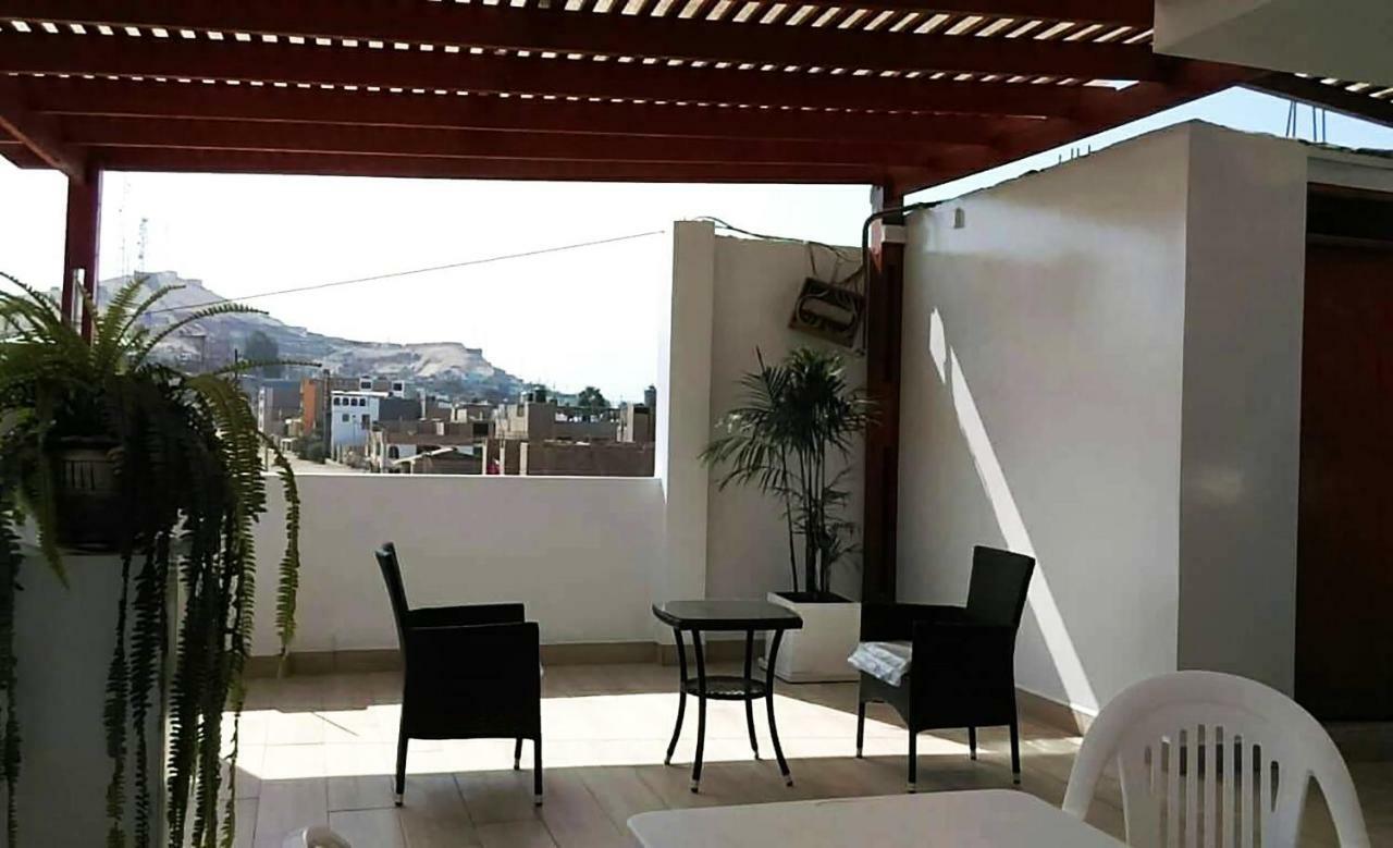 Hospedaje Luna Llena San Vicente de Canete Ngoại thất bức ảnh