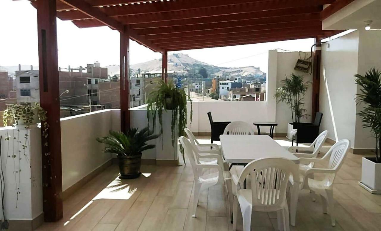 Hospedaje Luna Llena San Vicente de Canete Ngoại thất bức ảnh